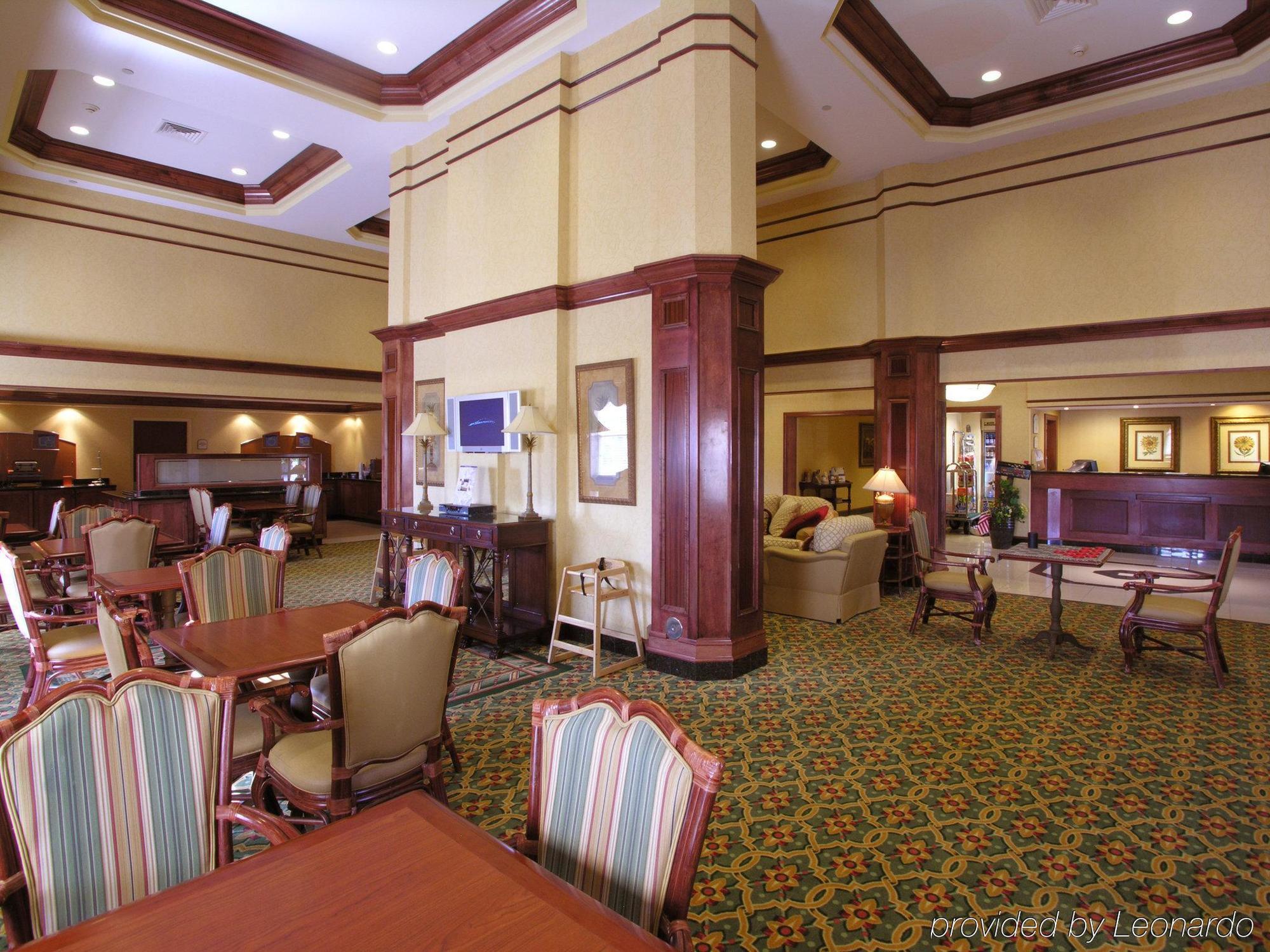Holiday Inn Express & Suites Williamsburg By Ihg Restaurant photo